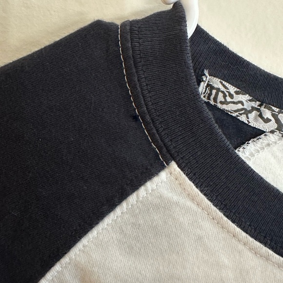 Derek Jeter Jordan Blue and White Raglan Shirt - Picture 8 of 9